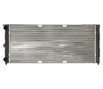 RADIADOR QUANTUM SANTANA ROYALE VERSAILLES COM AR 1991/1994