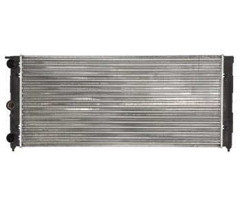 RADIADOR QUANTUM SANTANA 1.8 2.0 COM AR 1984 A 1990 VALEO